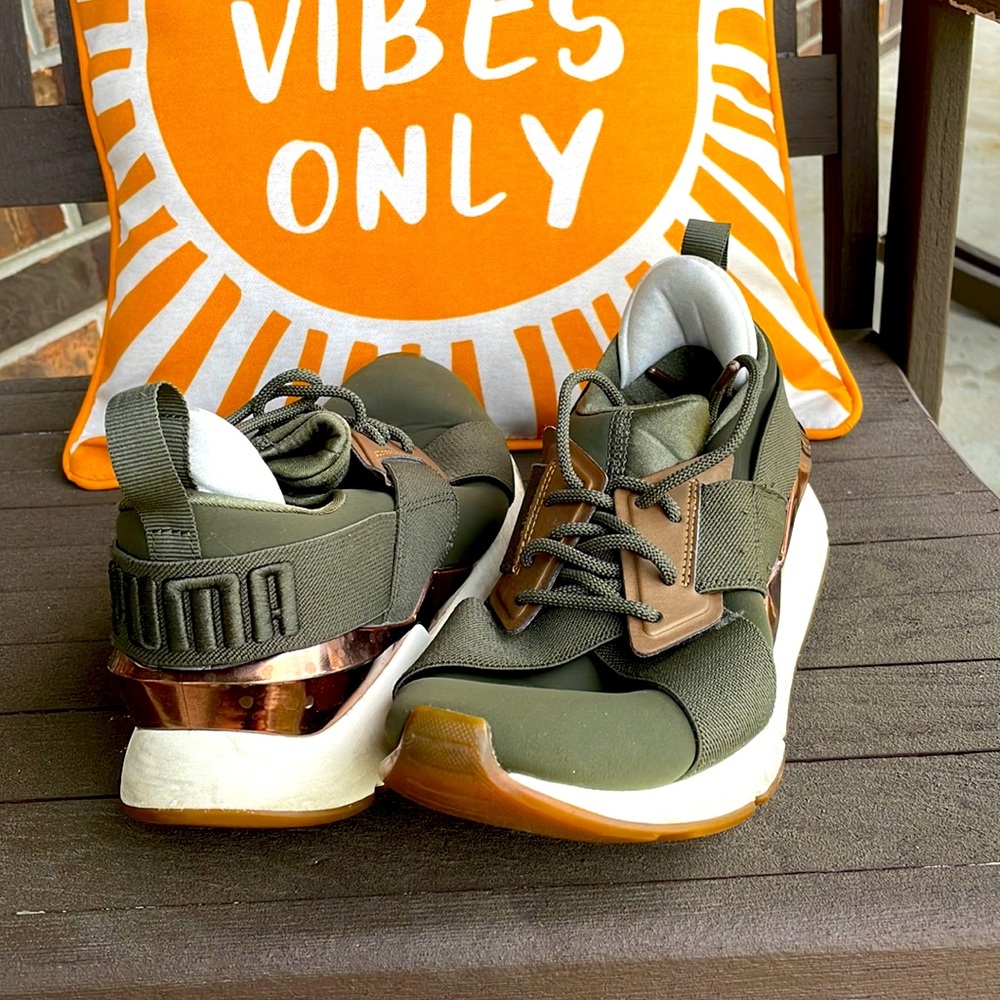Olive Green/Brown/Bronze/Creme Women’s Puma Shoes